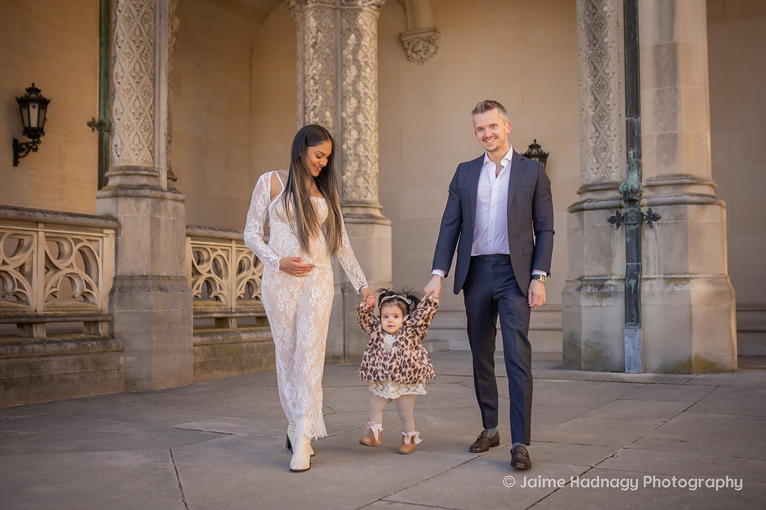 Stunning Maternity Photos in Asheville
