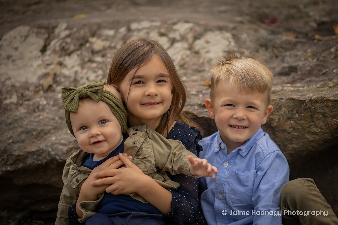 Extended Family Photos at Botanical Gardens in Asheville
