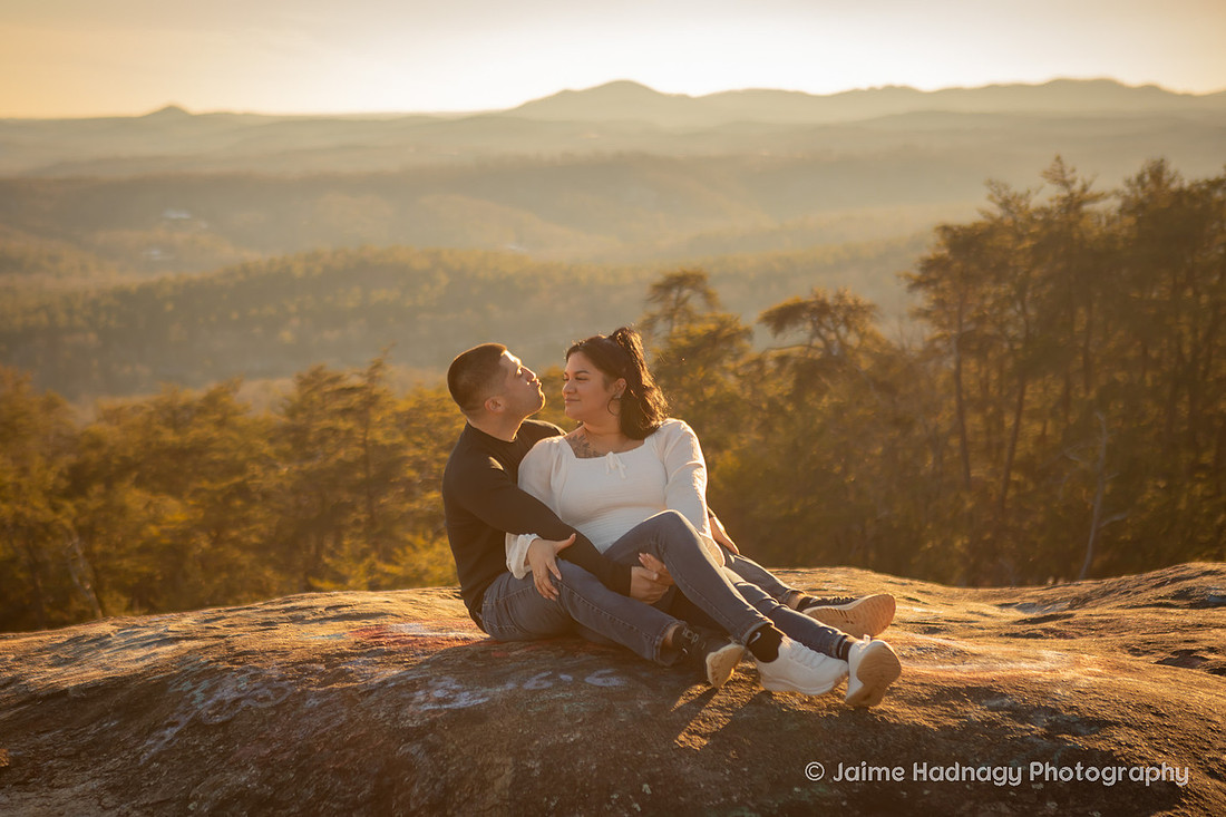 Couples Photos in the Mountains