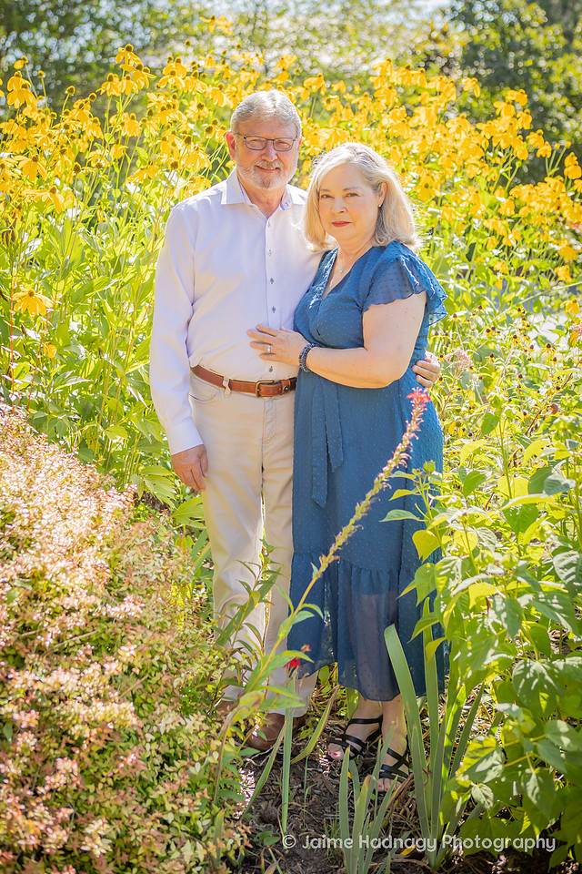 Couples Photos Outside the Village Hotel at BIltmore | Asheville Photographer