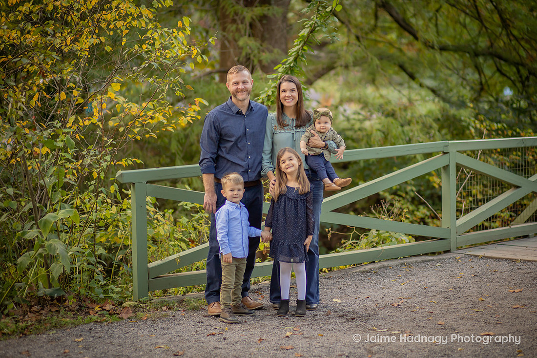 Extended Family Photos at Botanical Gardens in Asheville