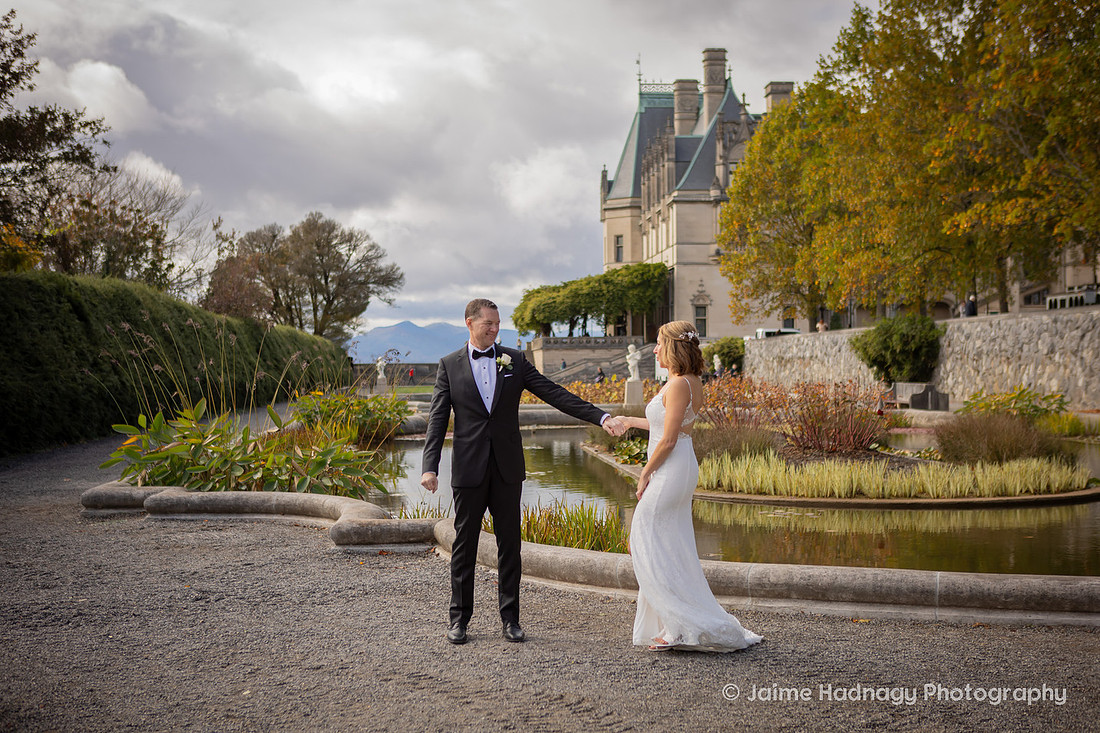 Bride and Groom Photography at the Biltmore Estate in Asheville NC