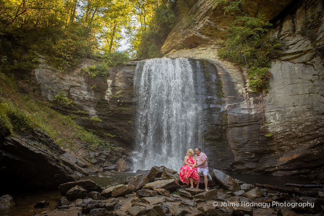 Couples Photos at Looking Glass Falls | red Wedding Dress