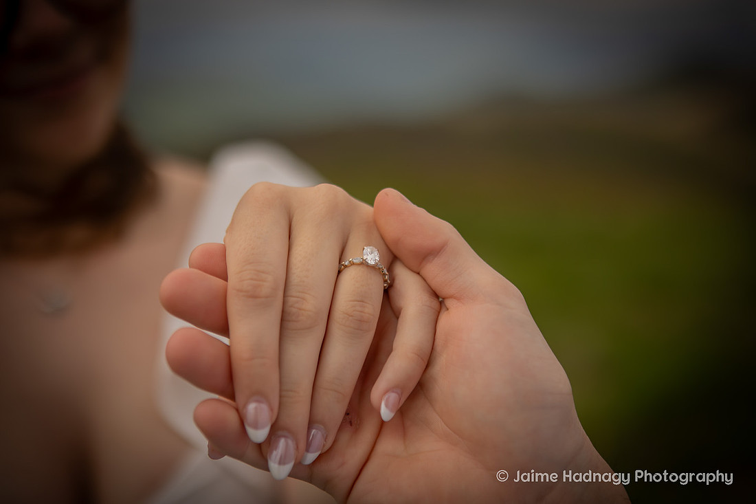 COuples Photos in the mountains of NC | Asheville Engagement Photographer