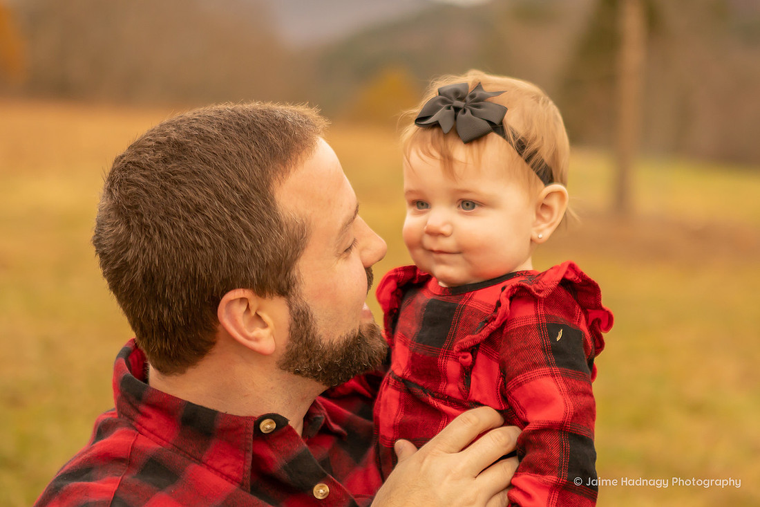 Daddy and Baby Photos | Asheville Family photographer