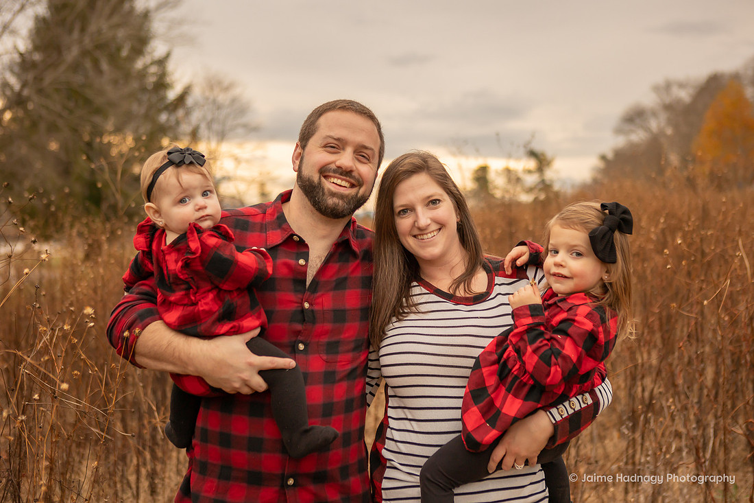 beautiful outdoor family photos in Asheville