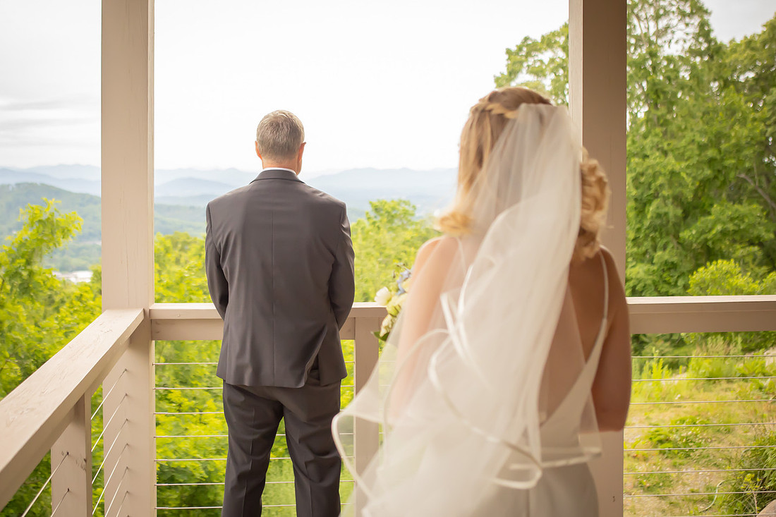 Small Intimate Wedding | Asheville Elopement Photographer | VRBO Wedding