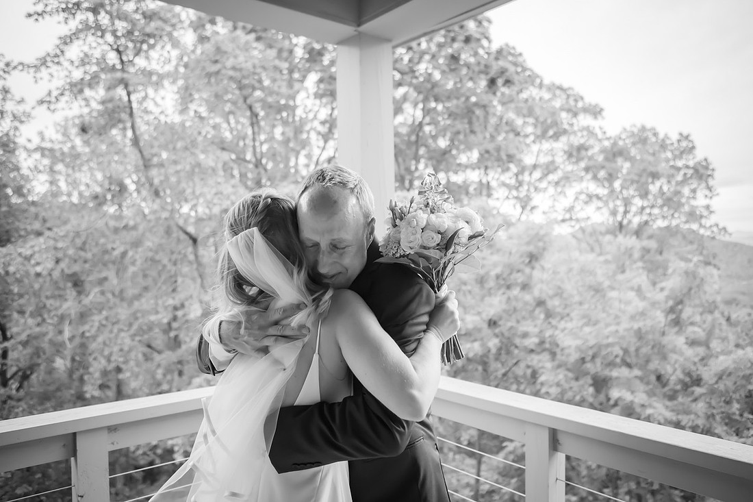 Small Intimate Wedding | Asheville Elopement Photographer | VRBO Wedding