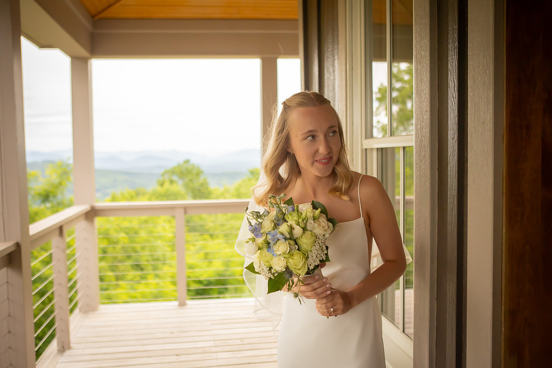 Micro Wedding at VRBO House in the Mountains | Asheville Elopement
