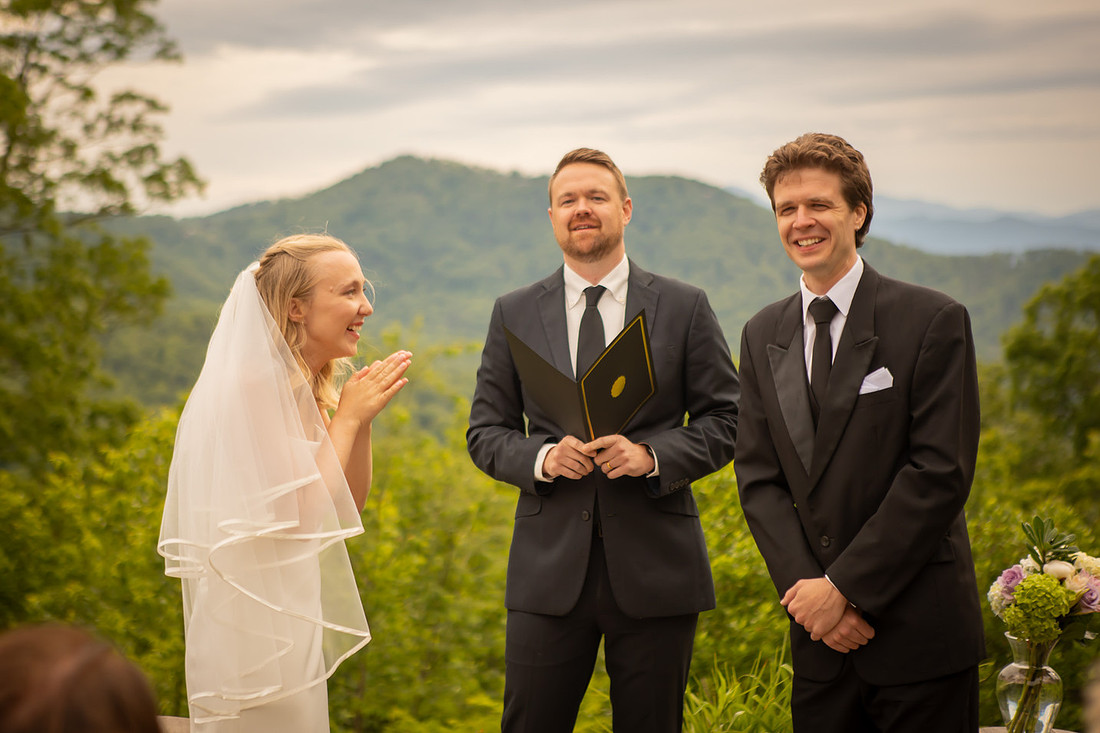 Micro Wedding at VRBO House in the Mountains | Asheville Elopement