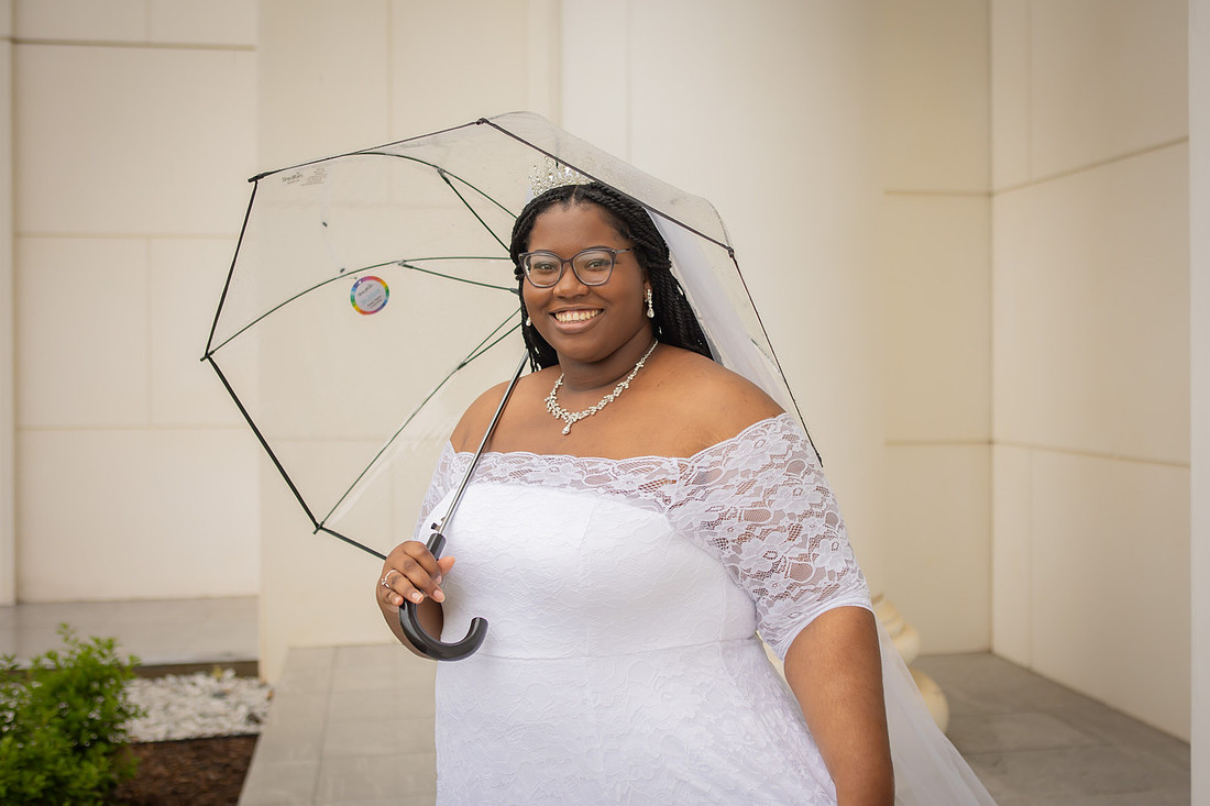 Bride outside of the Spartanburg Courthouse | Wedding Photographer