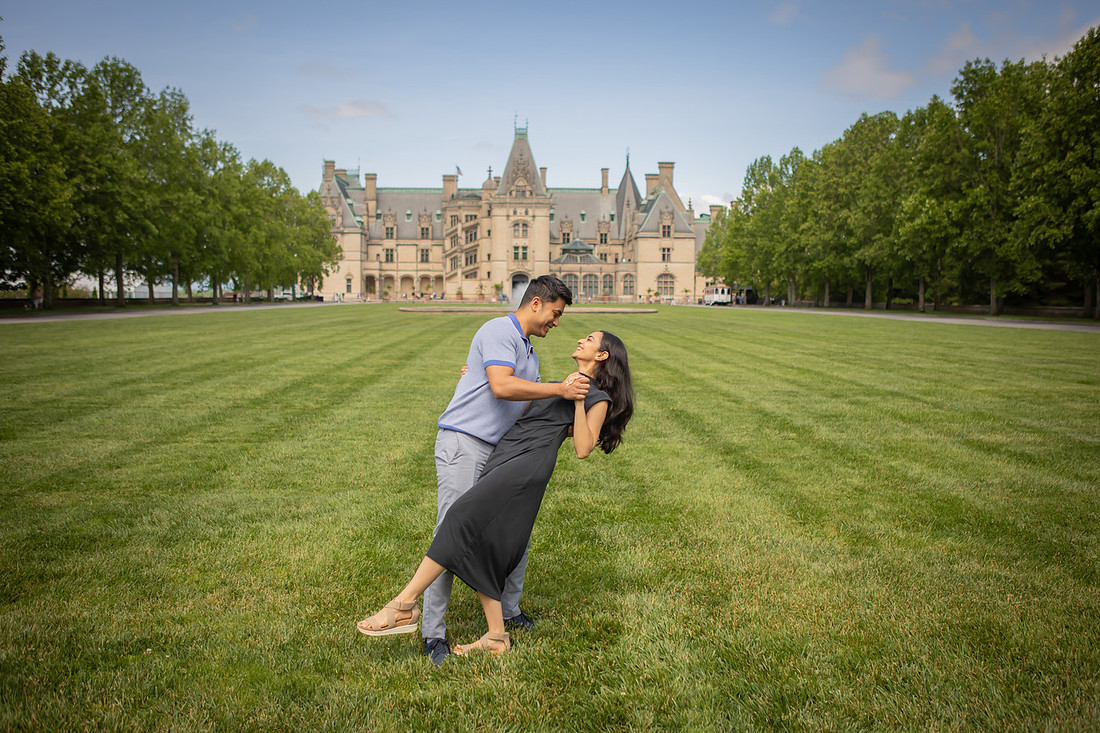 Engagement Photos at the Biltmore Estate in Asheville