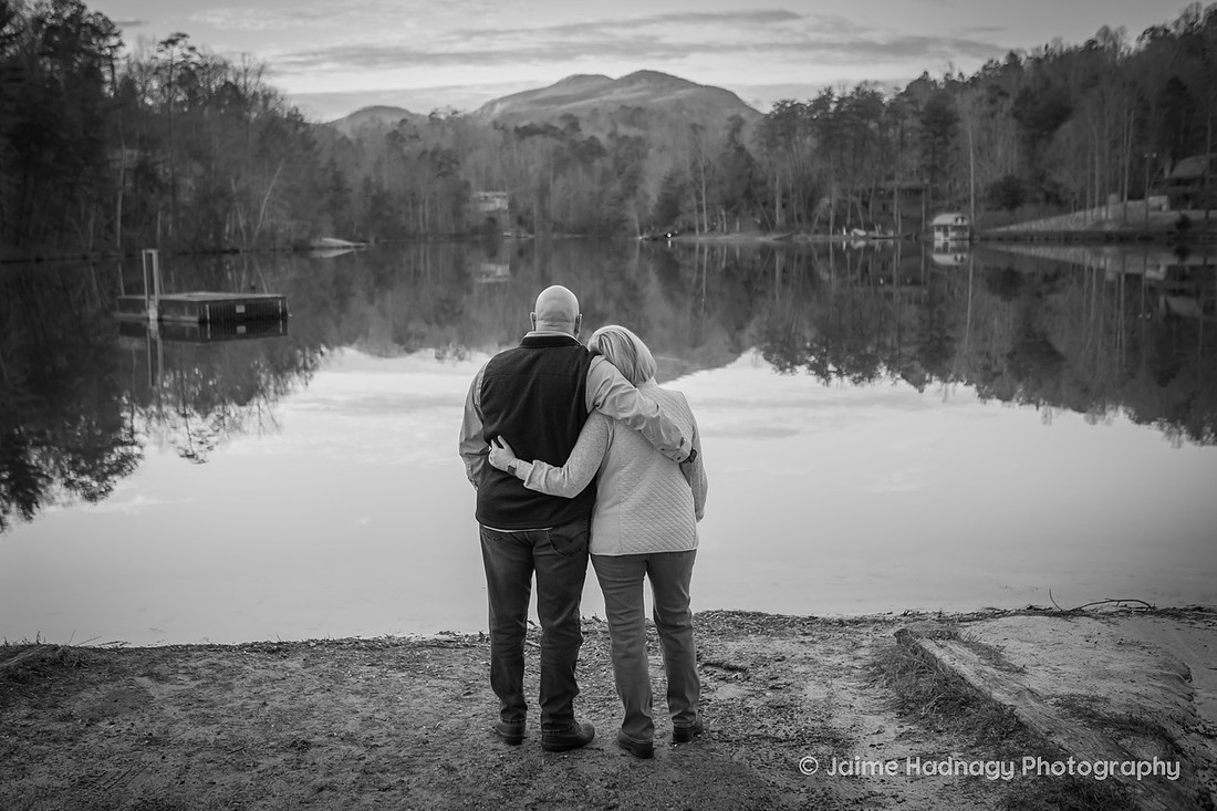 Christmas Family Photos | Asheville Photographer
