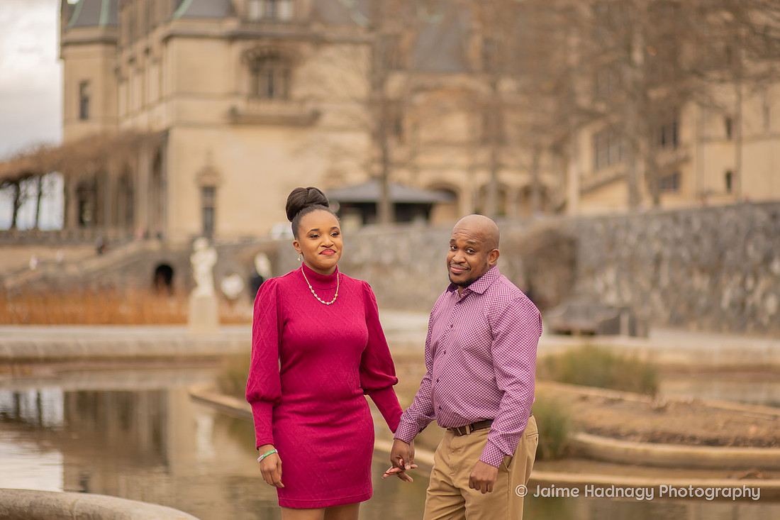 Biltmore Estate Photographer | Asheville Engagement Photos
