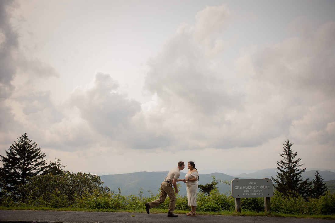 Mountain Proposal on the Blue Ridge Parkway in Maggie Valley in NC | WNC Engagement Photographer