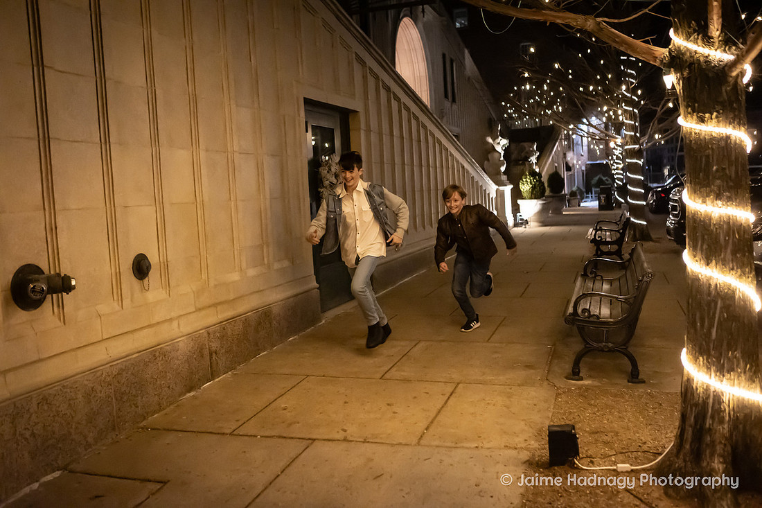WIntertime Evening Family Photoshoot in Downtown Asheville with Christmas Lights