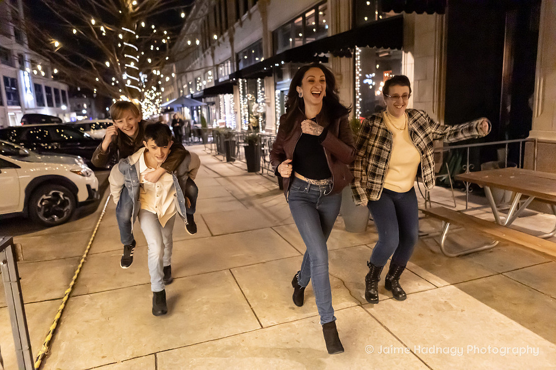WIntertime Evening Family Photoshoot in Downtown Asheville with Christmas Lights