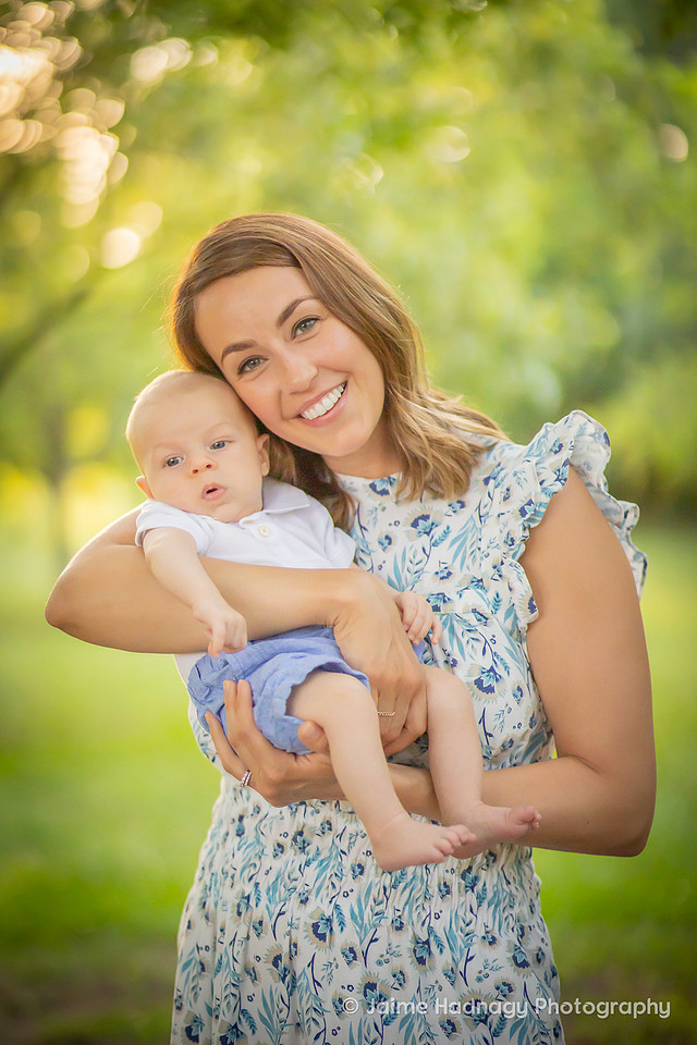 Family Photos with Newborn Baby | Infant Photographer