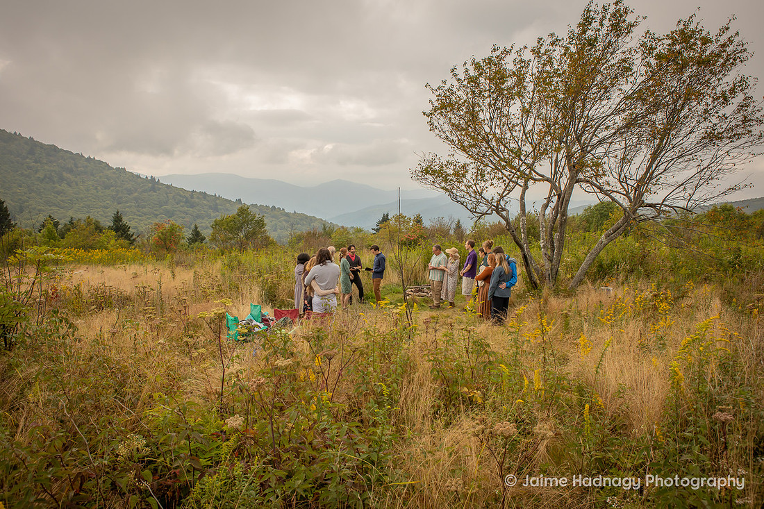 Micro Wedding in Nature | Mountain Adventure Elopement Photographer