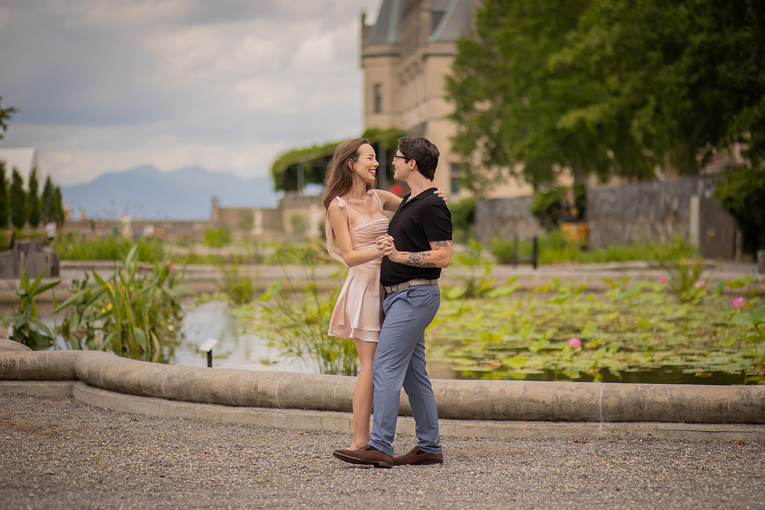 Beautiful Engagement Photography at the Biltmore