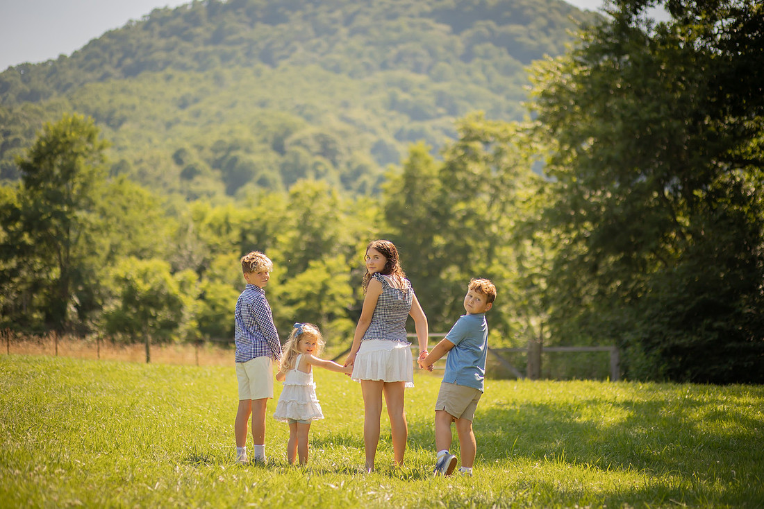 Outdoor Family Photoshoot in Western North Carolina