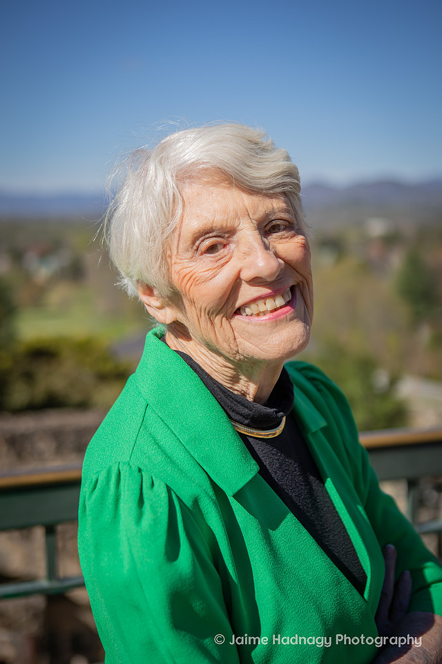 Extended Family Photos at the Omni Grove Park Inn | Asheville Photographer | 90th Birthday Party