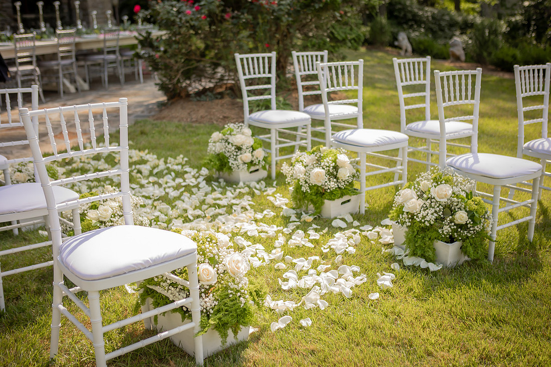 Gorgeous Backyard Wedding Photoggraphy | Asheville Micro Wedding Photographer