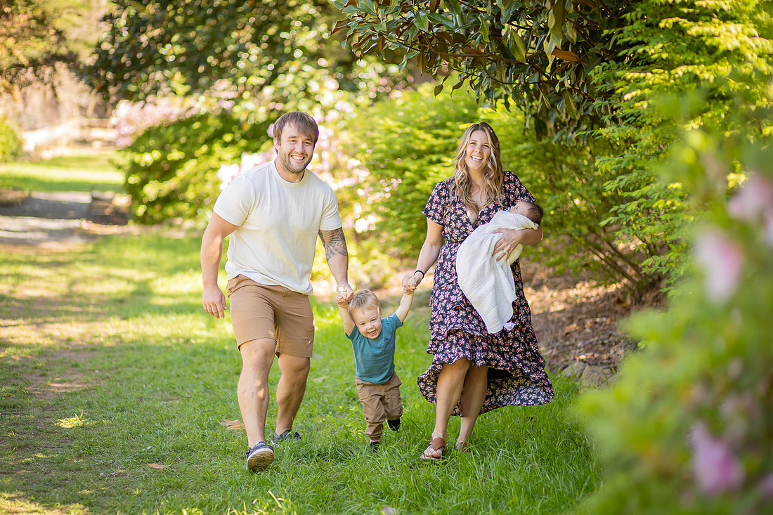 Outdoor Newborn Photos