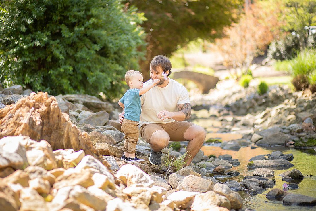 Outdoor Family Photos with Toddler and Newborn