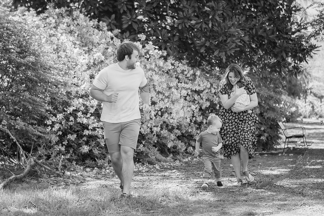 Outdoor Family Photos with Toddler and Newborn
