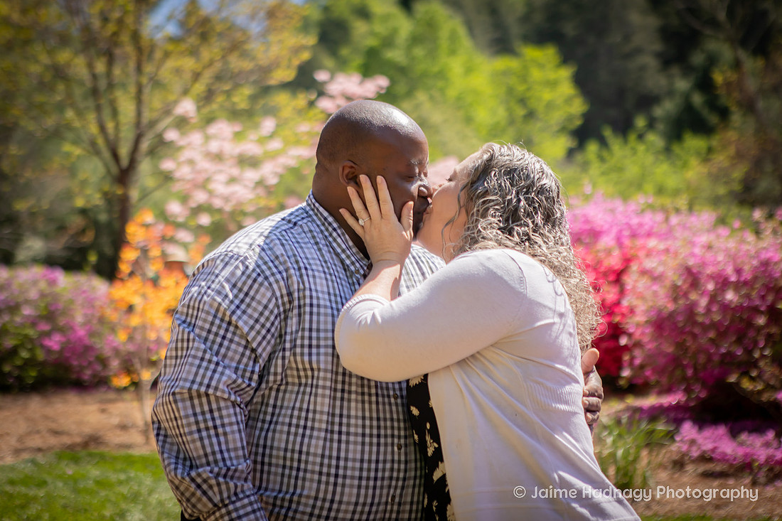 Proposing to your girlfriend at the Biltmore Estate Gardens in Springtime