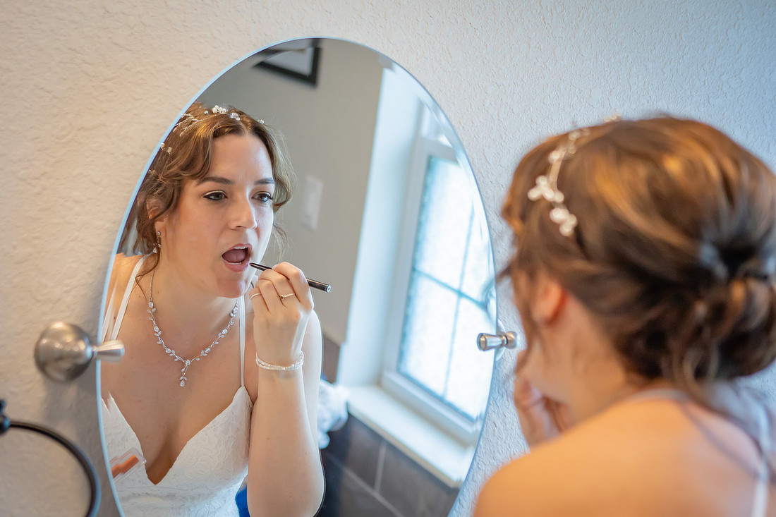 Getting Ready for Wedding Bride Photos