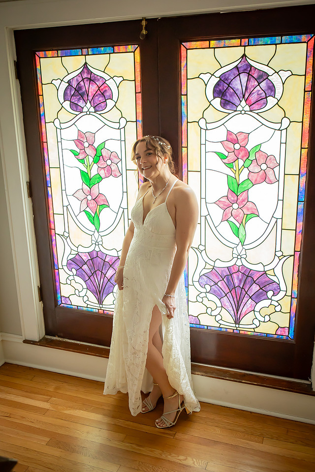 Getting Ready for Wedding Bride Photos