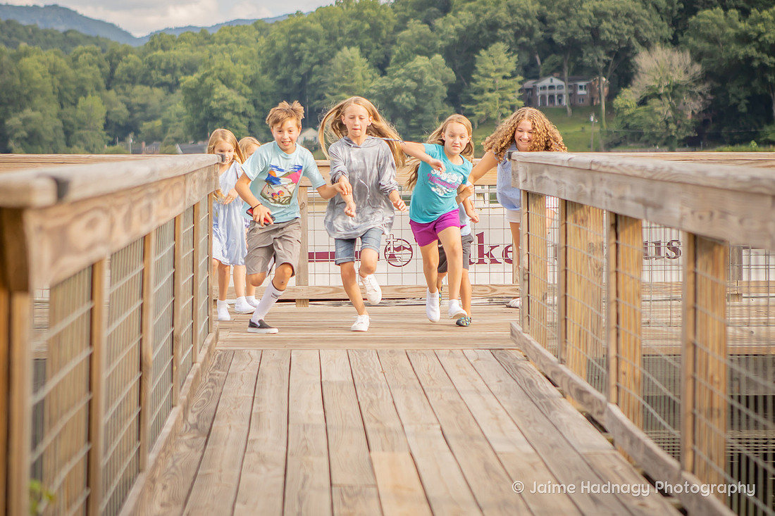 Family Reunion Party Photography at Lake Junaluska