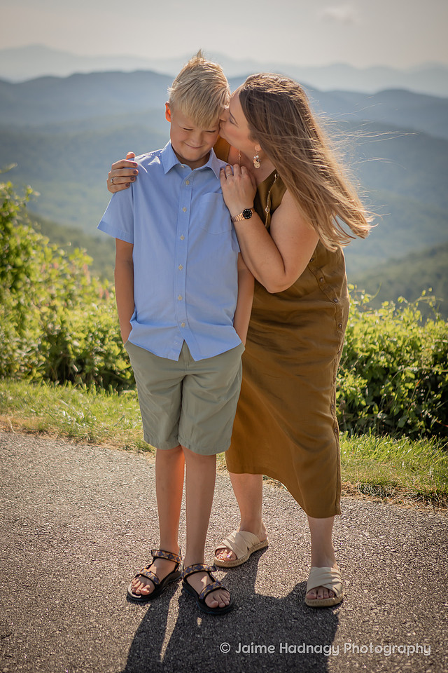 Asheville Family Photographer | Mountain Photoshoot
