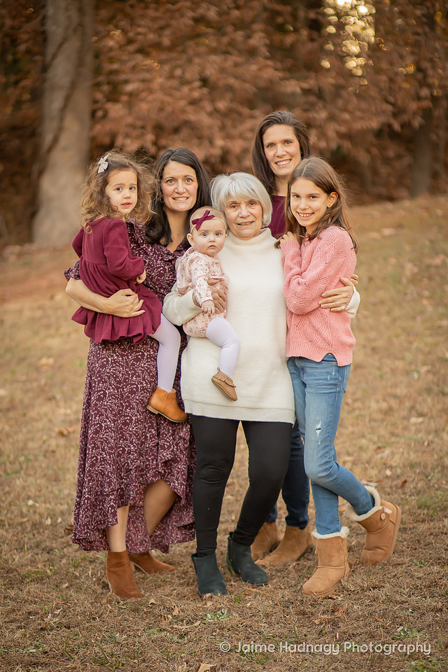Extended Family Photo Session With Grandparents and Grandkids | Asheville Photographer