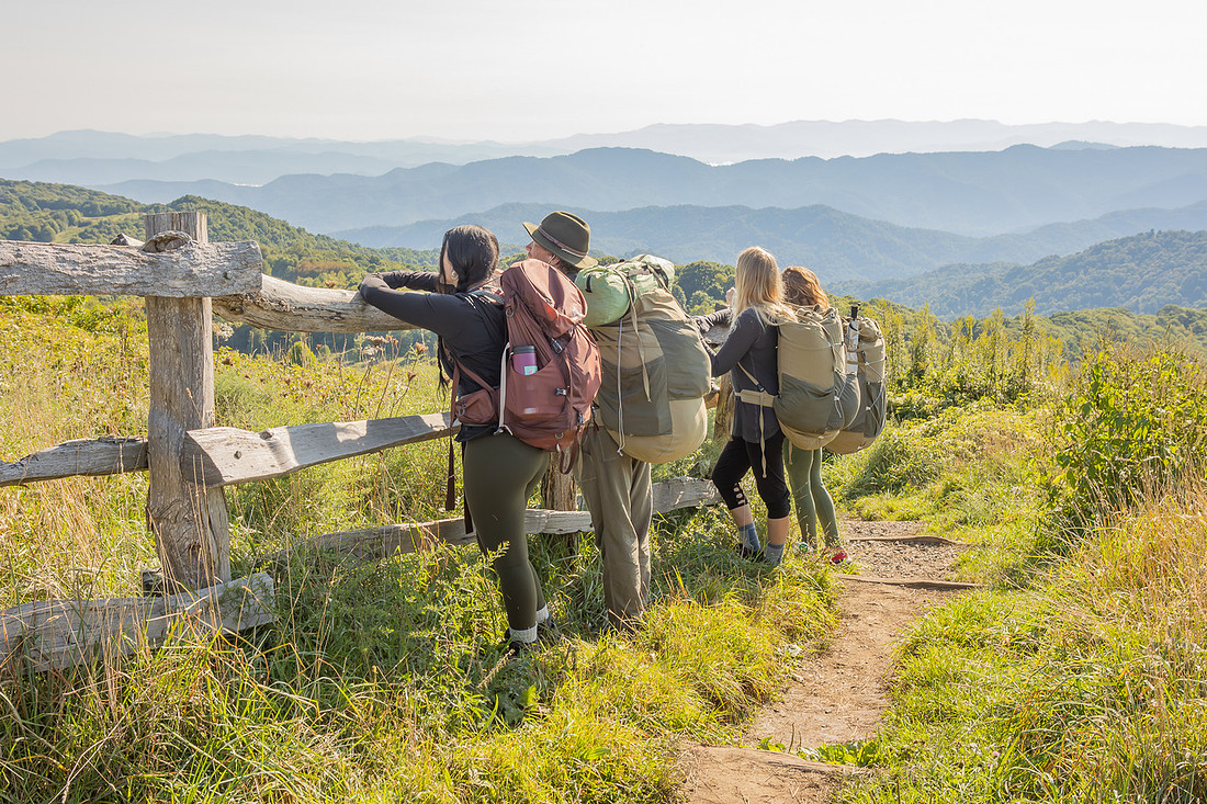 Lucky Sheep Outdoor Gear Hiking Photography