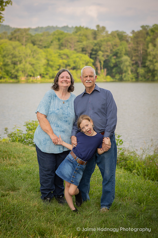 Asheville Family Photographer | Beaver Lake Photo Session