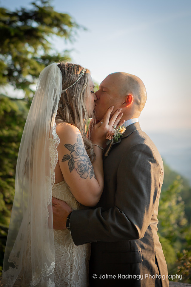 Elopement Photography on the Blue Ridge Parkway | Asheville Wedding Photographer