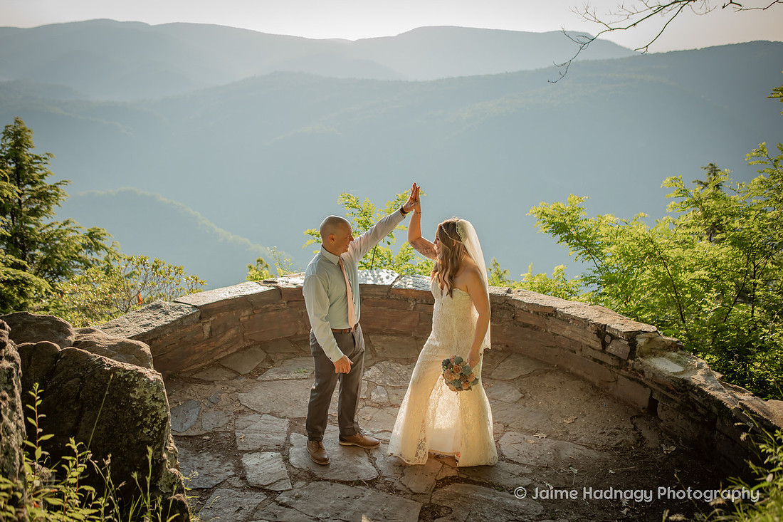 Elopement Photography on the Blue Ridge Parkway | Asheville Wedding Photographer