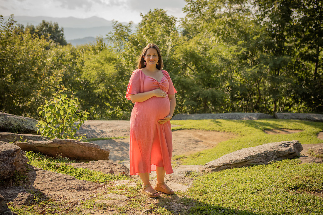 Outdoor Maternity Photos in the Mountains of Western North Carolina | Baby Photographer