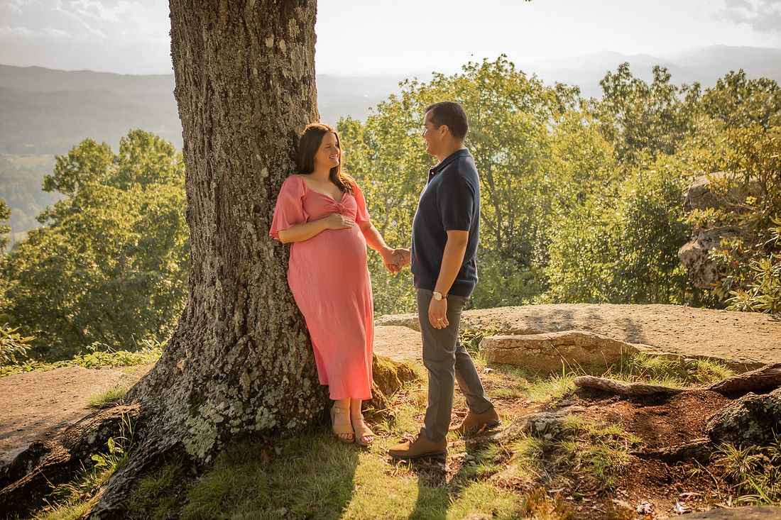 Outdoor Maternity Photos in the Mountains of Western North Carolina | Baby Photographer