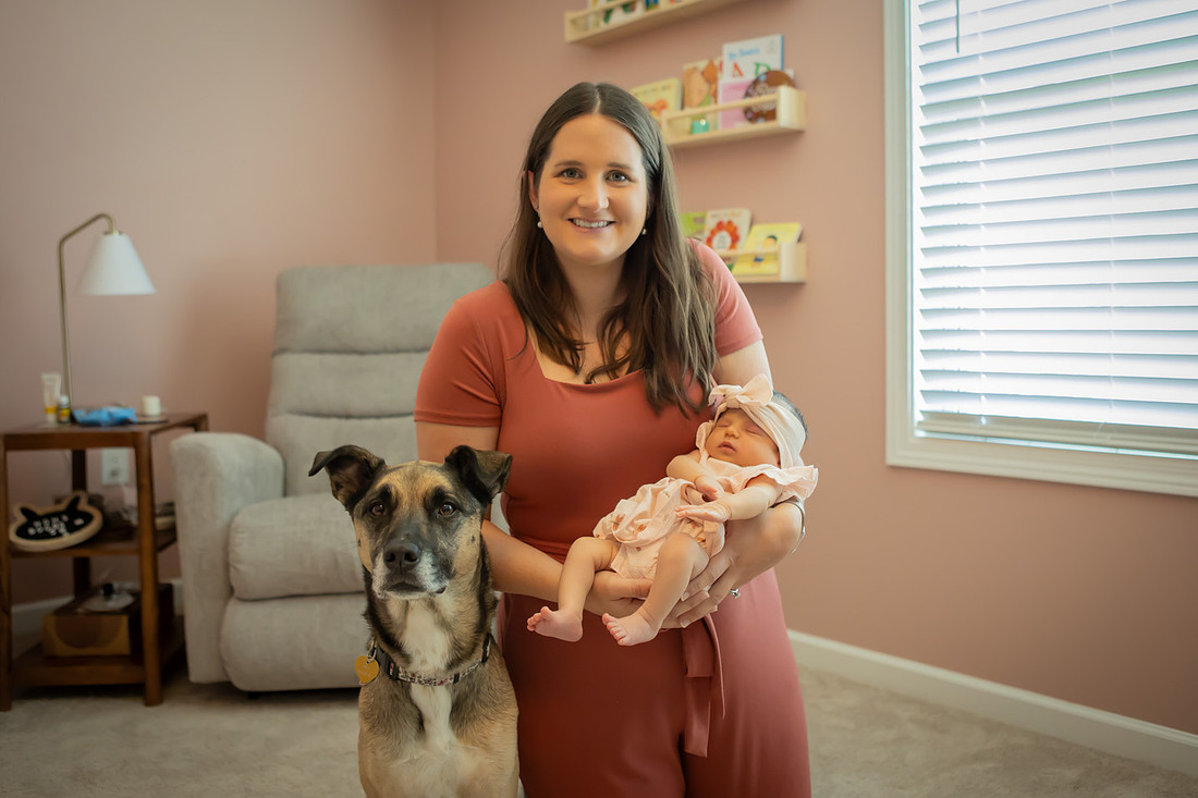 Newborn Photographer Photos with Baby and Parents