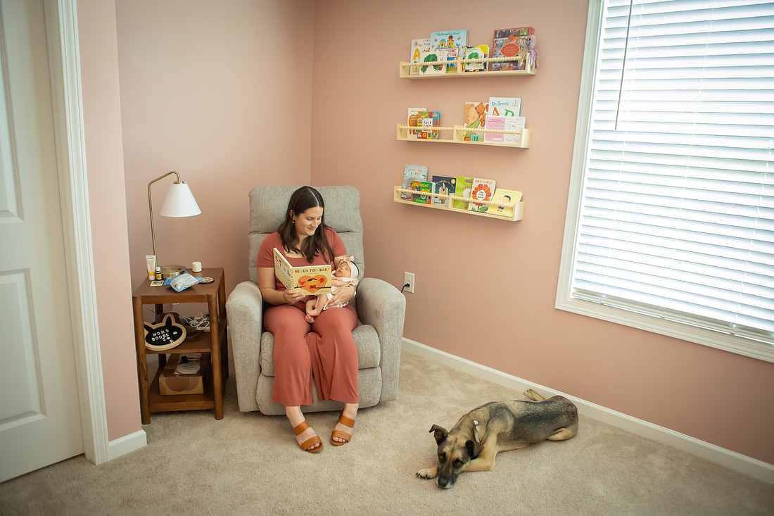 Newborn Photographer Photos with Baby and Parents