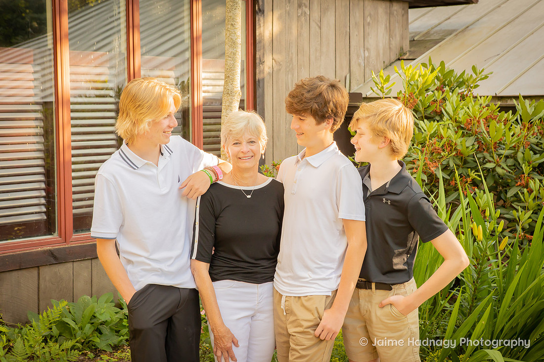 Large Group Family Photos at home Black Mountain | Asheville Photographer