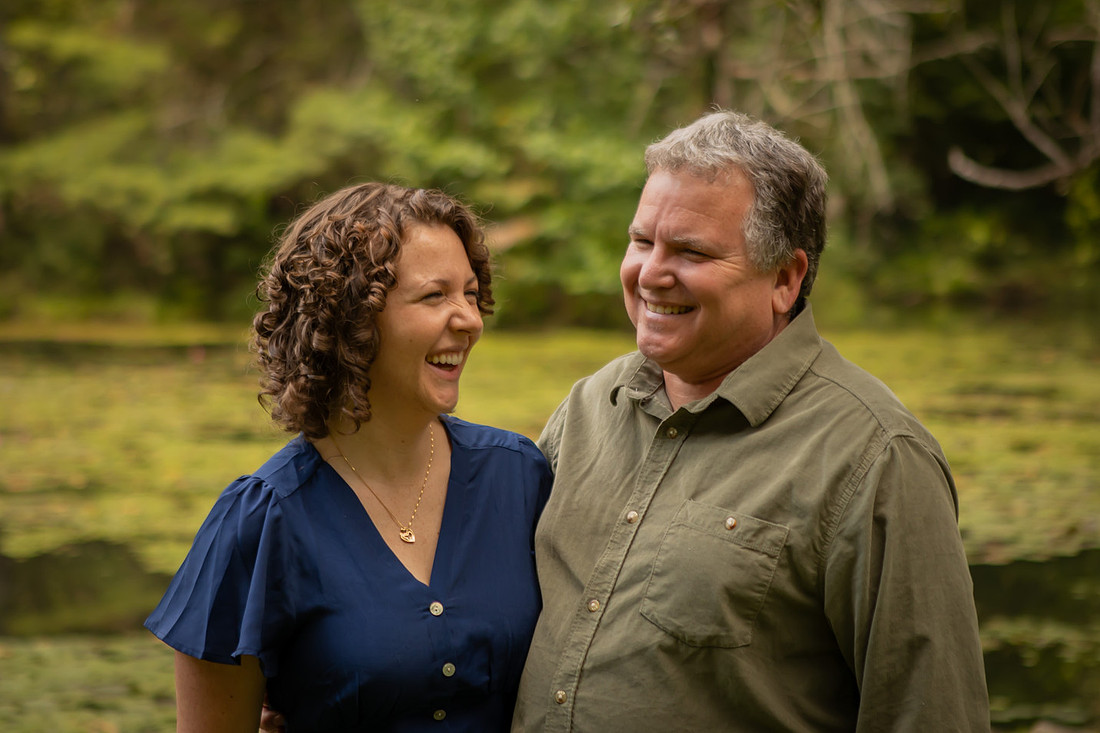 Fun Outdoor Family Photos 