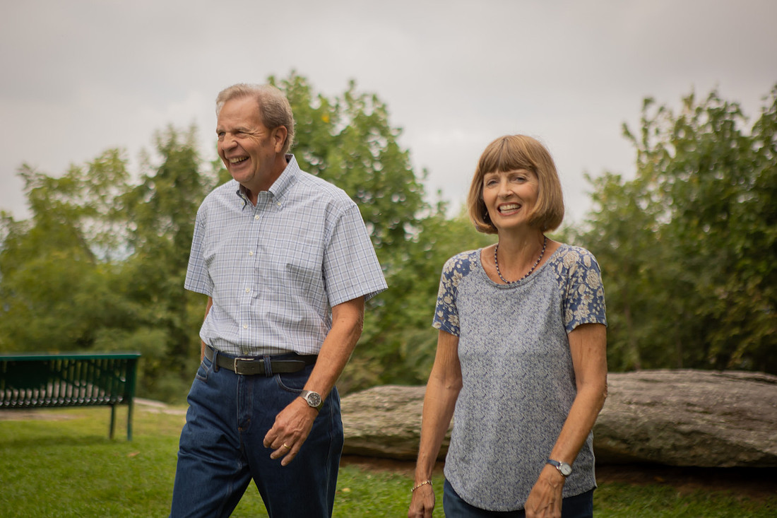 Family Photos with Grandparents and Grandkids | Asheville Hendersonville Family Photographer
