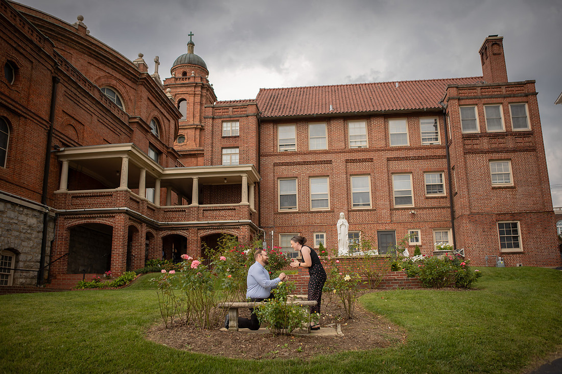 Proposal behind the Basilica St. Lawrence in Asheville in the Marian Garden