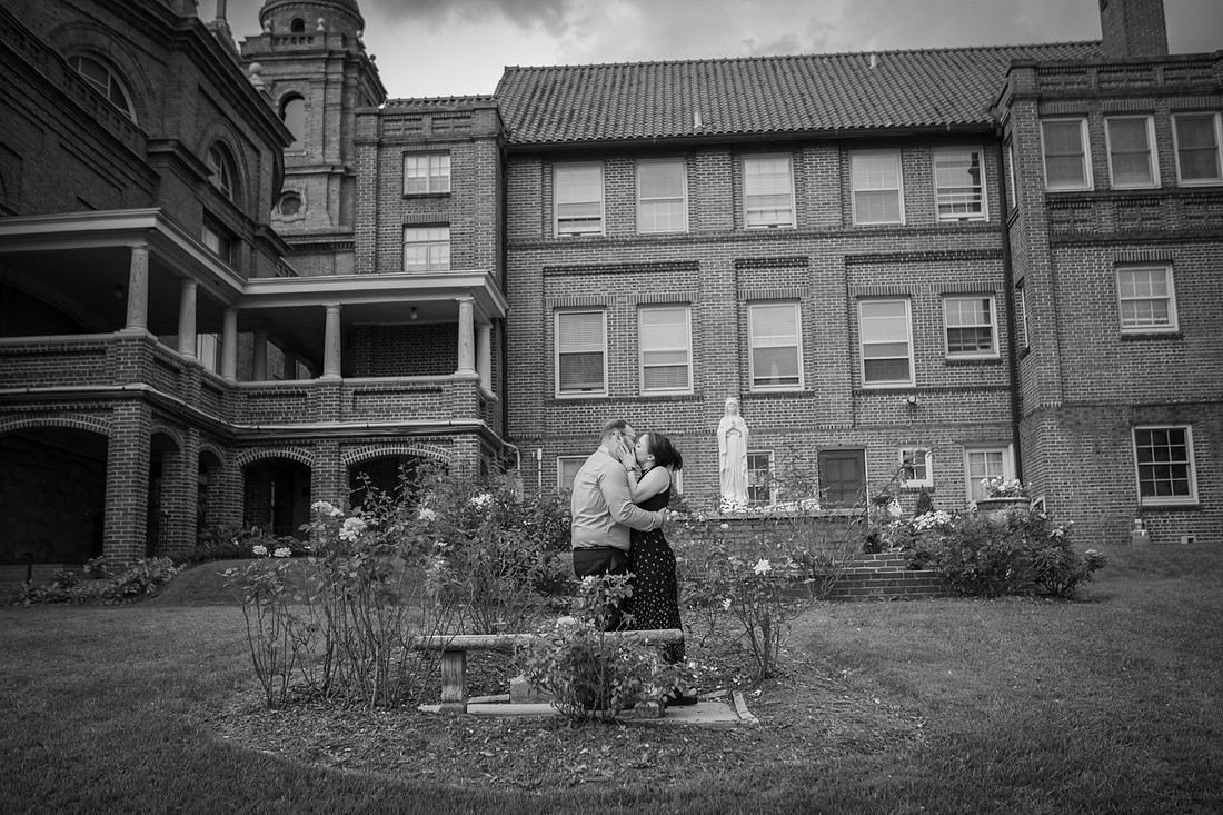 Proposal behind the Basilica St. Lawrence in Asheville in the Marian Garden