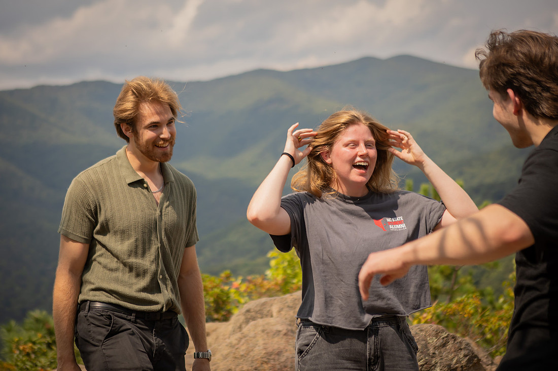 Getting Engaged in the Mountains of NC on a Hike | Nature Proposal Photographer